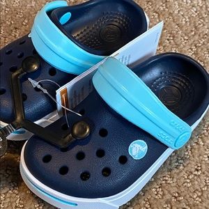 Crocs size c6/7